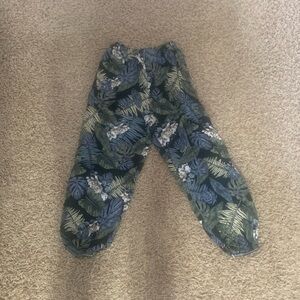 SHEIN Green Leaf Print Pants